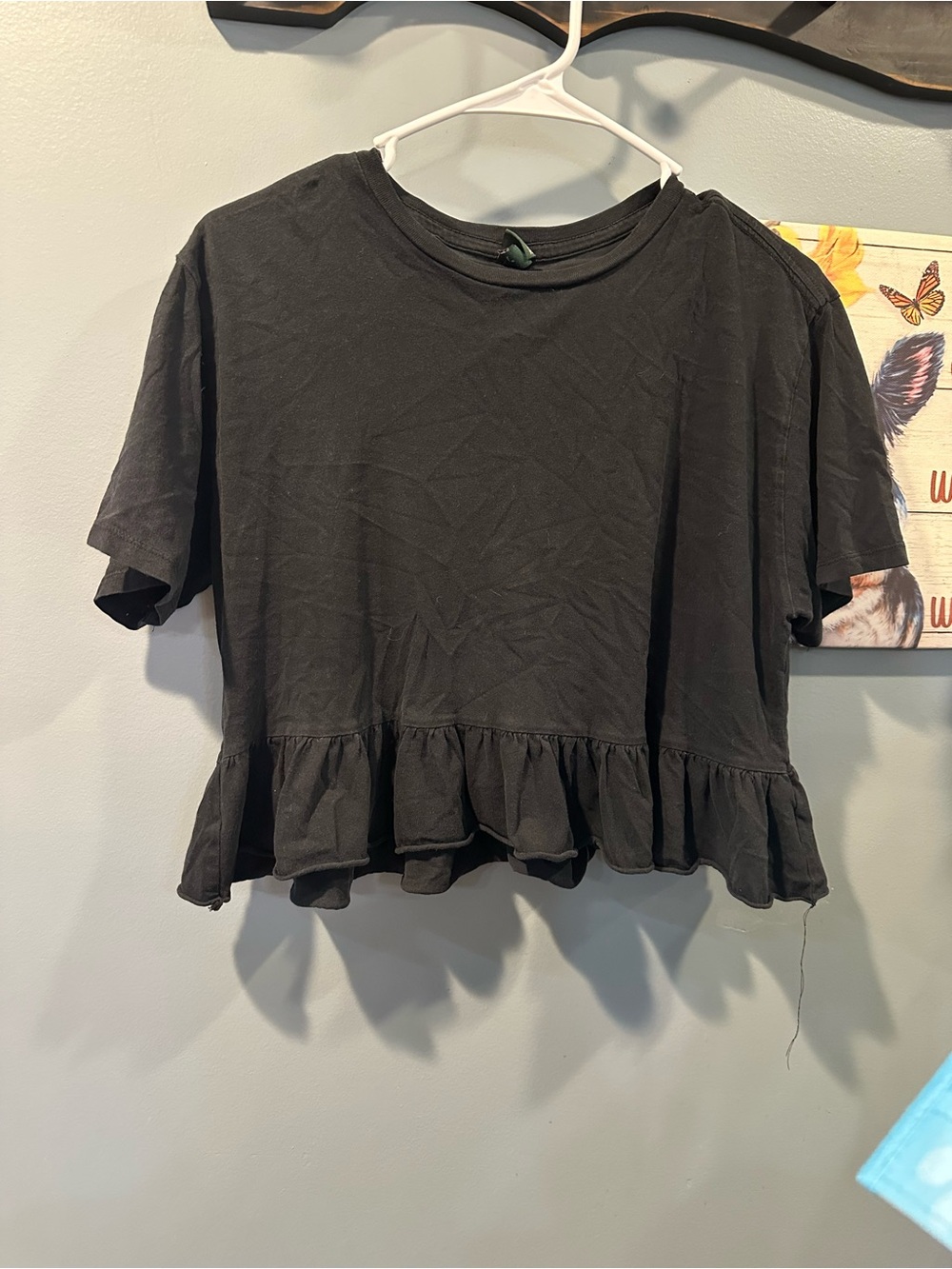 Women’s Black Ruffle-Hem Short Sleeve Top